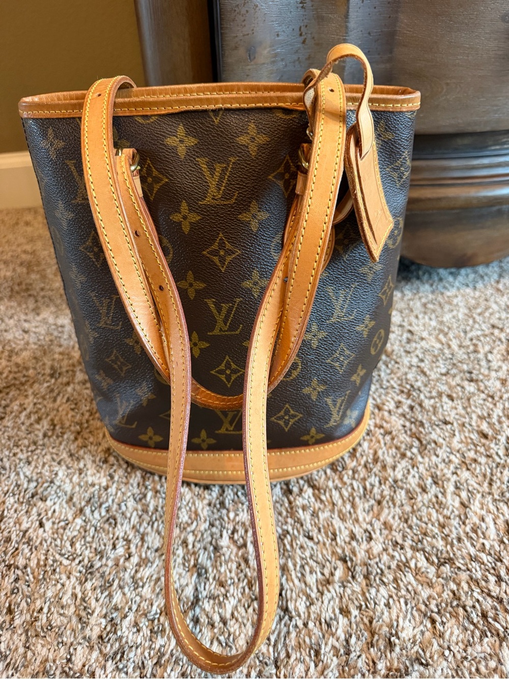Louis Vuitton Monogram Bucket Shoulder Bag in monogram